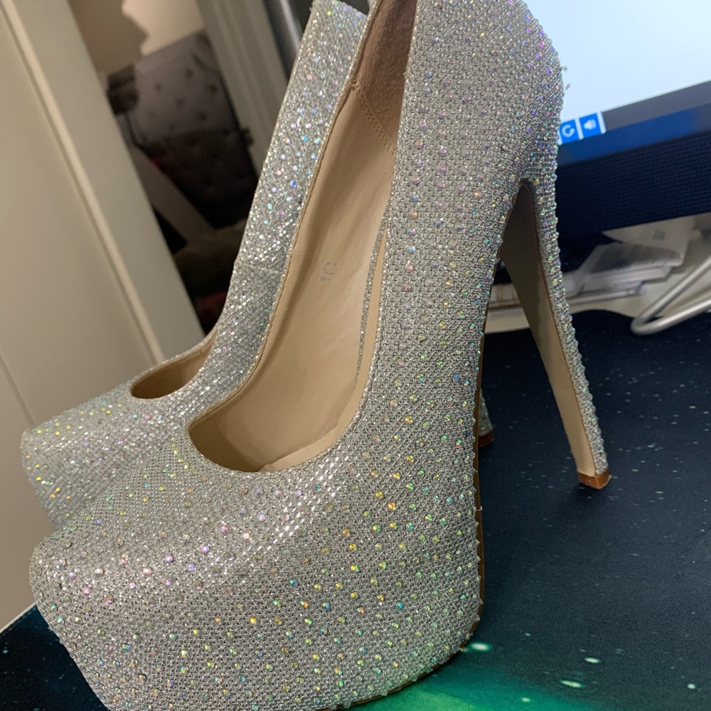 Size 10 Diamond Heels